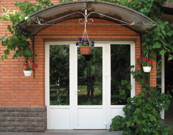 Пластиковые двери. Севастополь Симферополь Крым